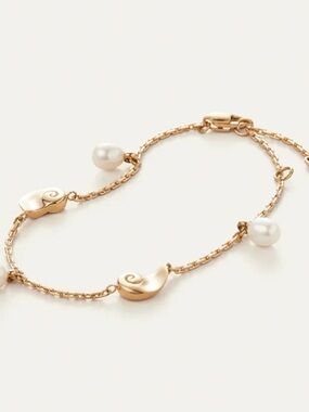 Jenny Bird Lucille Bracelet with White Pearls and Seashells